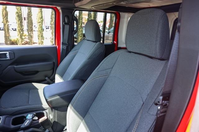 new 2025 Jeep Wrangler car, priced at $47,888