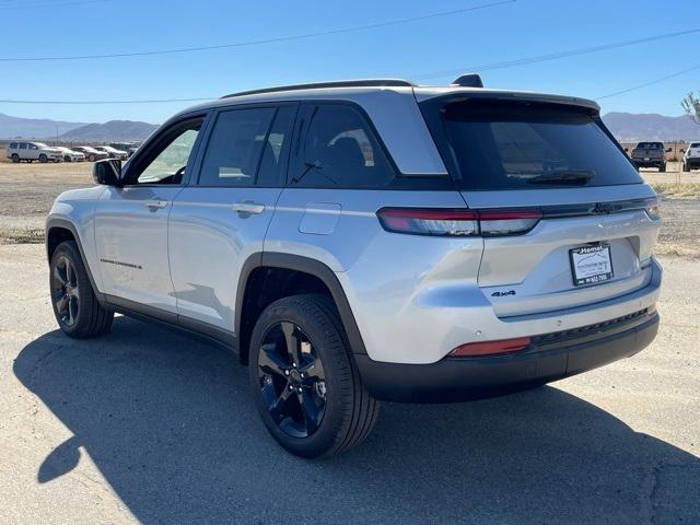 new 2025 Jeep Grand Cherokee car