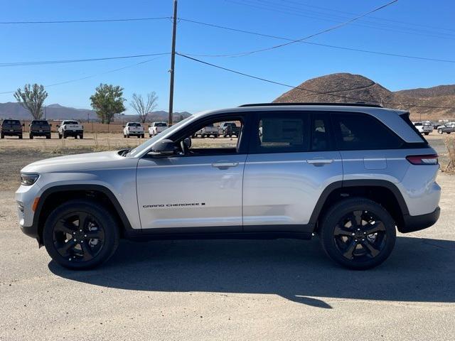 new 2025 Jeep Grand Cherokee car