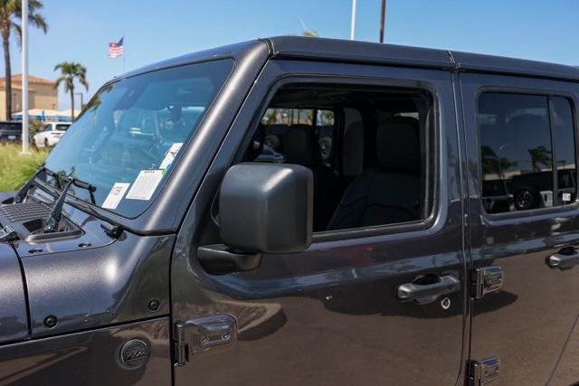 new 2025 Jeep Gladiator car, priced at $47,793
