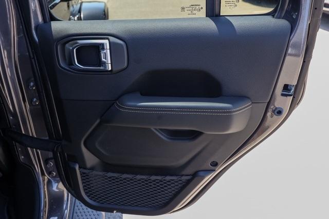 new 2025 Jeep Gladiator car, priced at $47,793