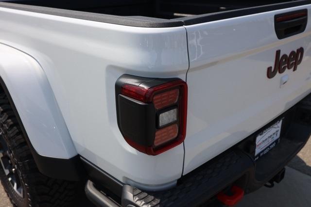 new 2025 Jeep Gladiator car, priced at $58,390