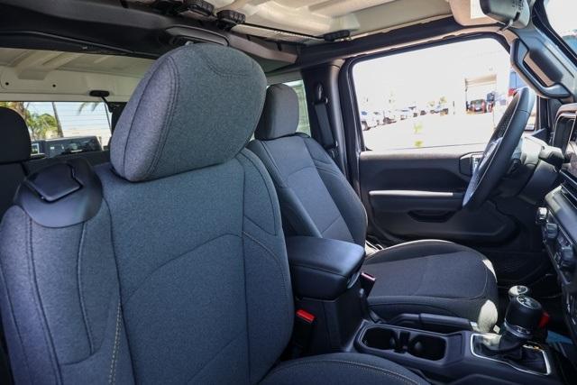 new 2025 Jeep Wrangler car, priced at $41,345