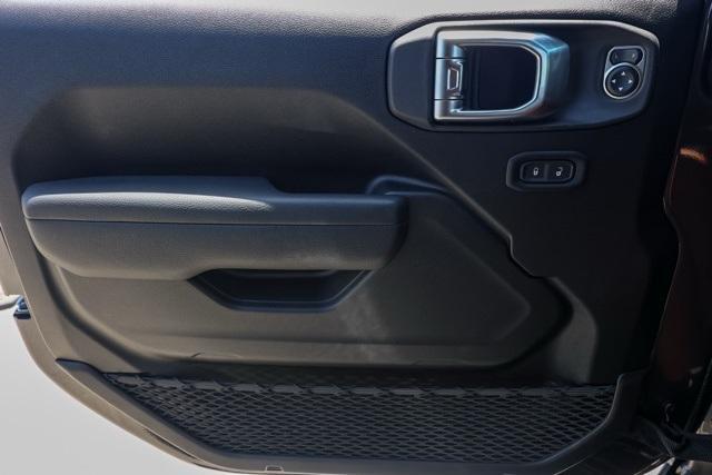 new 2025 Jeep Wrangler car, priced at $41,345