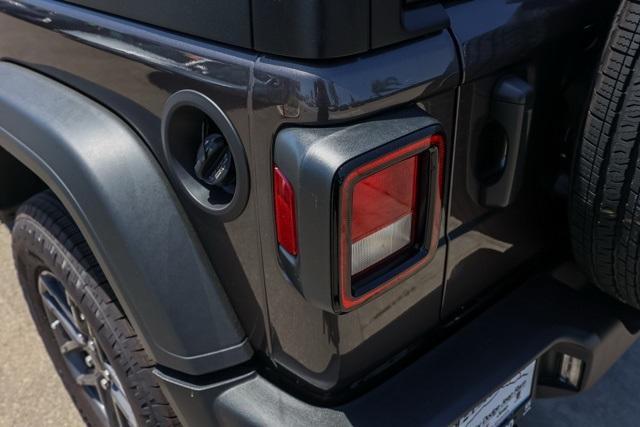 new 2025 Jeep Wrangler car, priced at $41,345