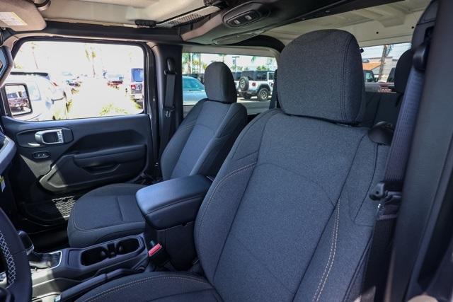 new 2025 Jeep Wrangler car, priced at $41,345