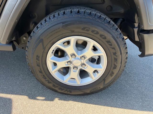 used 2021 Jeep Wrangler Unlimited car, priced at $32,220
