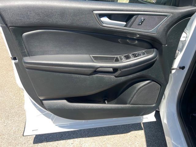 used 2024 Ford Edge car, priced at $26,307