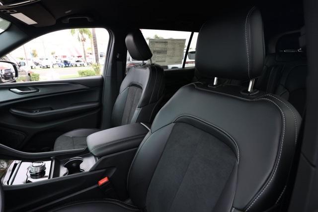 new 2025 Jeep Grand Cherokee L car, priced at $40,675