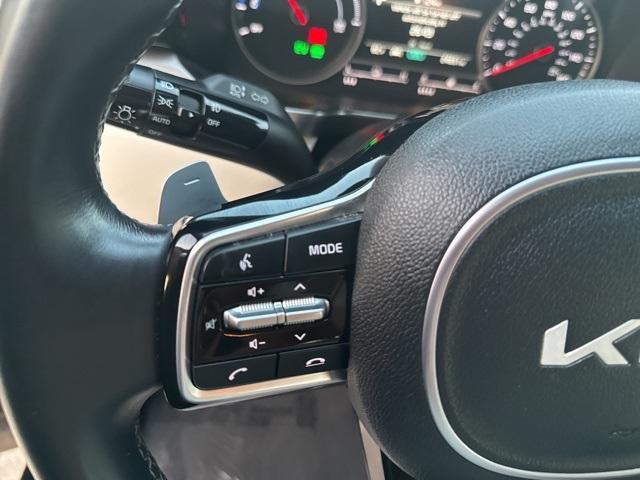 used 2023 Kia Sorento Hybrid car, priced at $32,904