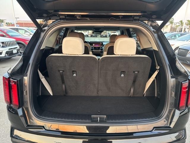 used 2023 Kia Sorento Hybrid car, priced at $32,904