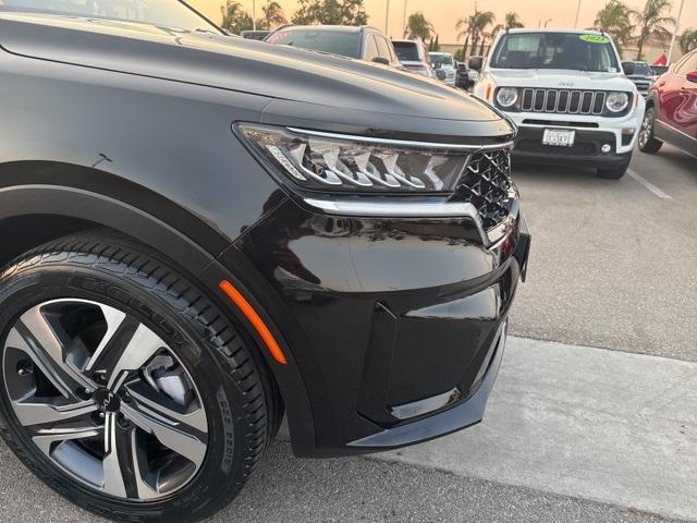 used 2023 Kia Sorento Hybrid car, priced at $32,904