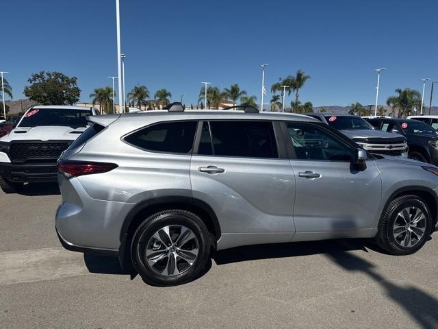 used 2023 Toyota Highlander car, priced at $32,055