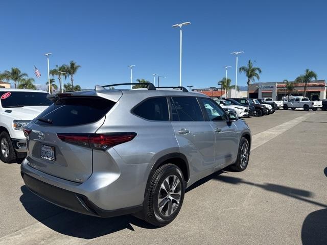 used 2023 Toyota Highlander car, priced at $32,055