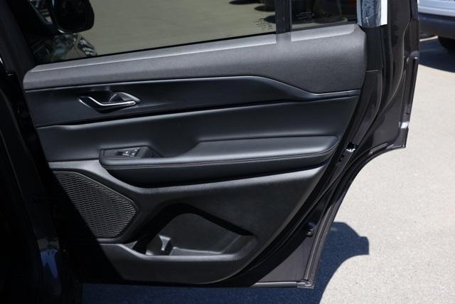 new 2025 Jeep Grand Cherokee L car, priced at $35,425