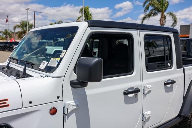 new 2025 Jeep Gladiator car, priced at $54,655