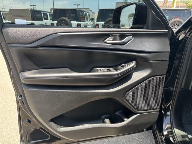 used 2024 Jeep Grand Cherokee car, priced at $33,855