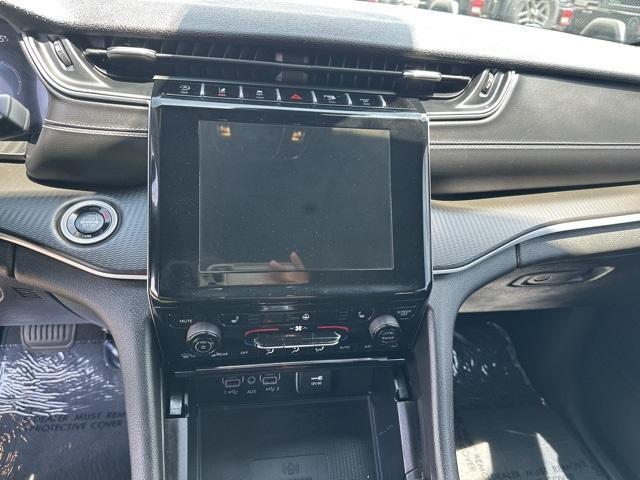 used 2024 Jeep Grand Cherokee car, priced at $33,855