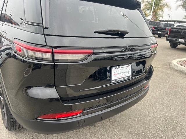 used 2024 Jeep Grand Cherokee car, priced at $36,451