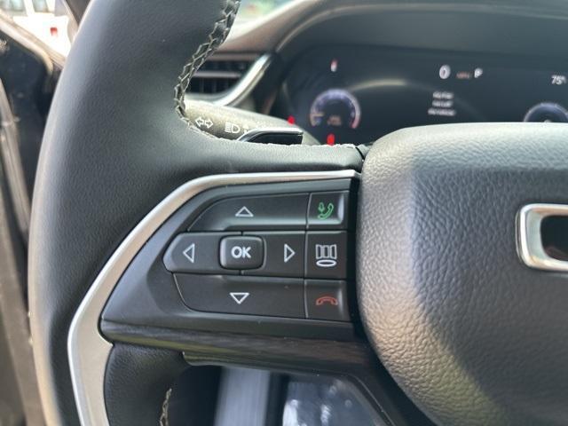 used 2024 Jeep Grand Cherokee car, priced at $33,855