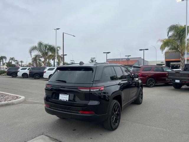 used 2024 Jeep Grand Cherokee car, priced at $36,451