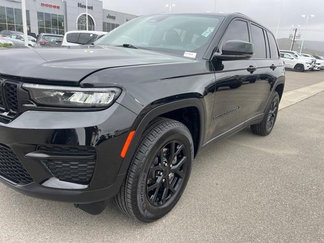 used 2024 Jeep Grand Cherokee car, priced at $36,451