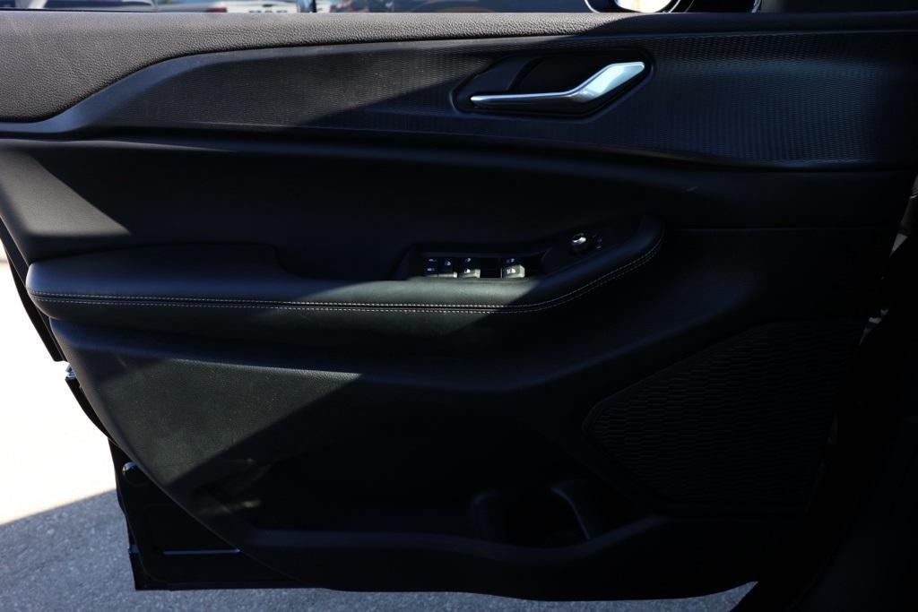 new 2025 Jeep Grand Cherokee L car, priced at $42,875