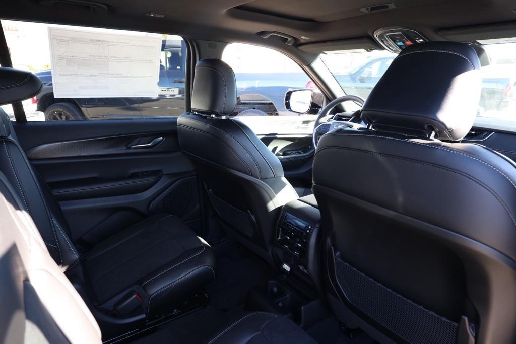 new 2025 Jeep Grand Cherokee L car, priced at $42,875