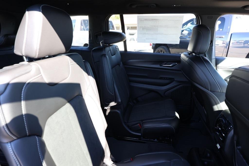 new 2025 Jeep Grand Cherokee L car, priced at $42,875