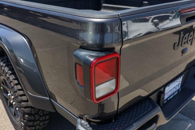 new 2025 Jeep Gladiator car, priced at $50,335