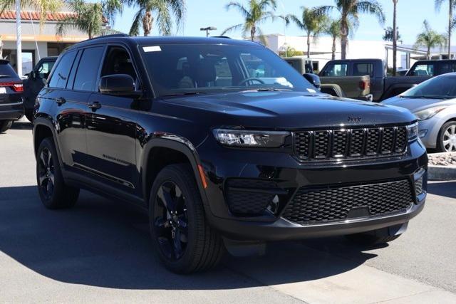 new 2025 Jeep Grand Cherokee car, priced at $48,175