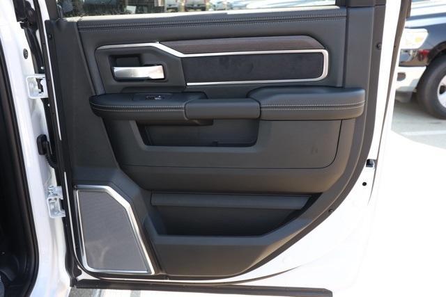 new 2025 Ram 2500 car, priced at $86,552
