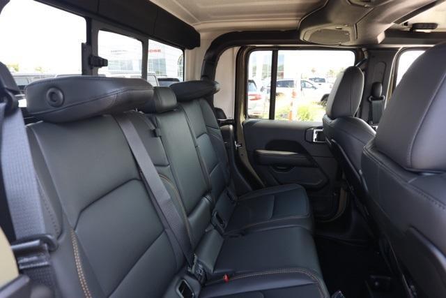 new 2025 Jeep Gladiator car, priced at $47,285