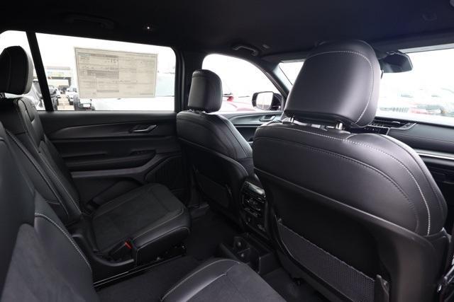 new 2025 Jeep Grand Cherokee L car, priced at $43,175