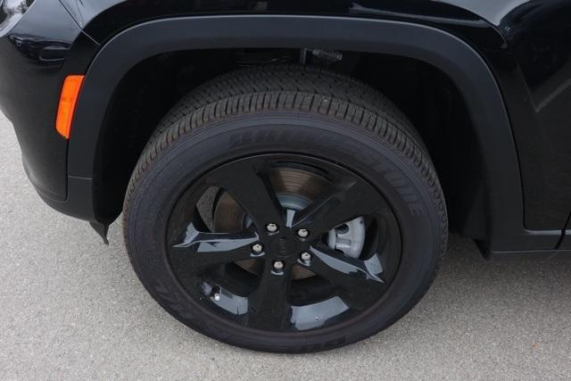 new 2025 Jeep Grand Cherokee L car, priced at $43,175