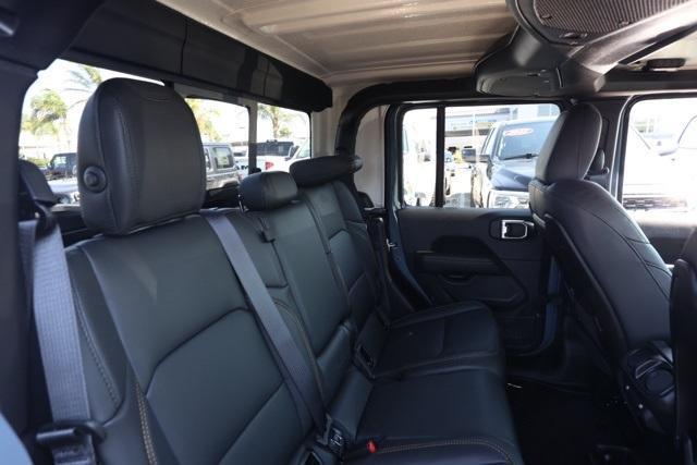new 2025 Jeep Gladiator car, priced at $47,285