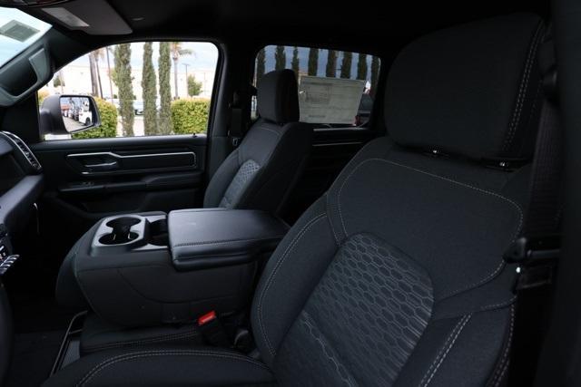 new 2025 Ram 1500 car, priced at $40,285