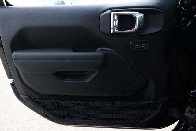 new 2025 Jeep Wrangler car, priced at $34,687