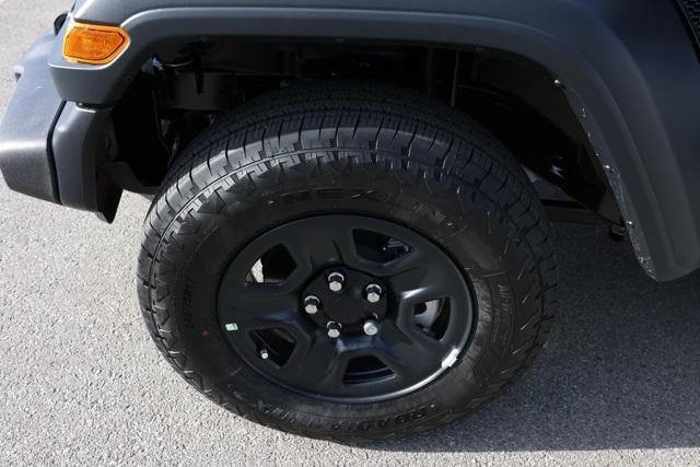 new 2025 Jeep Wrangler car, priced at $34,687