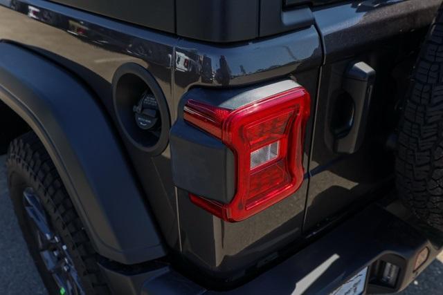 new 2025 Jeep Wrangler car, priced at $43,520