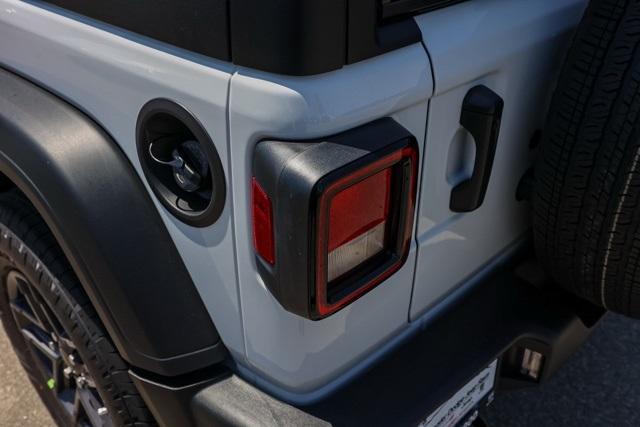 new 2025 Jeep Wrangler car, priced at $46,982