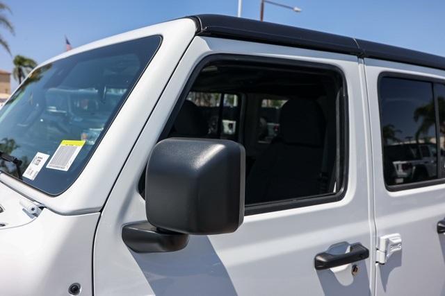 new 2025 Jeep Wrangler car, priced at $46,982