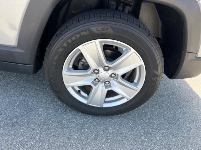 used 2022 Jeep Compass car, priced at $20,928