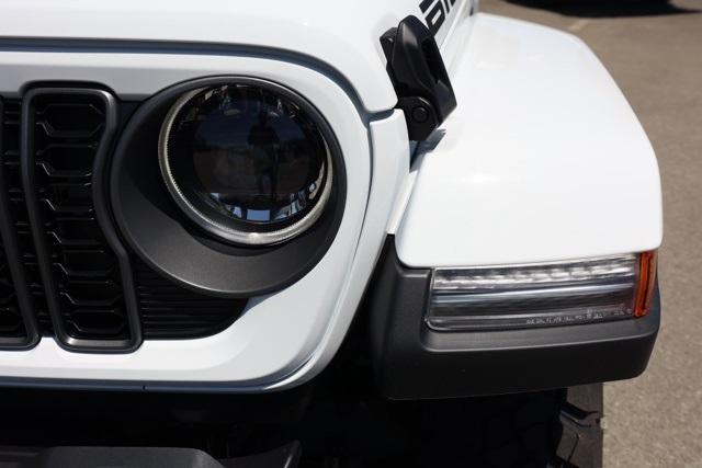 new 2025 Jeep Gladiator car, priced at $48,895