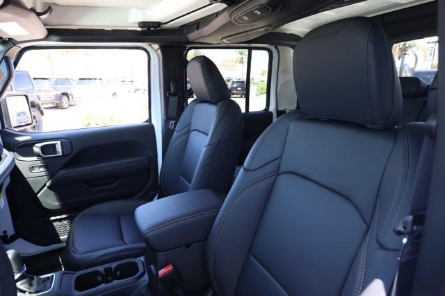 new 2025 Jeep Gladiator car, priced at $48,895