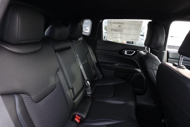 new 2025 Jeep Compass car, priced at $25,902