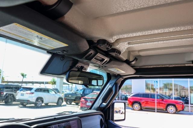 new 2025 Jeep Wrangler car, priced at $40,073