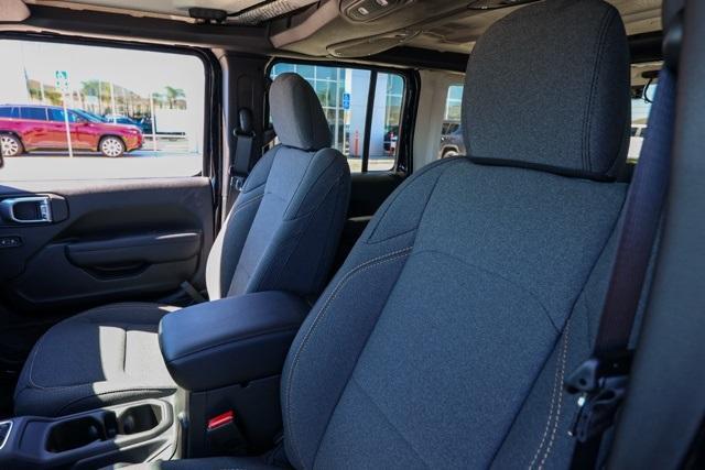 new 2025 Jeep Wrangler car, priced at $40,073
