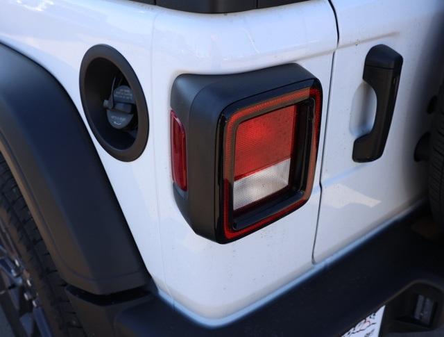 new 2025 Jeep Wrangler car, priced at $44,191