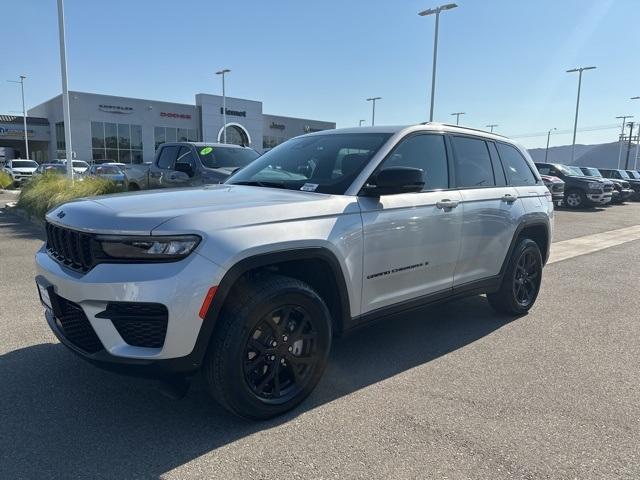 used 2024 Jeep Grand Cherokee car, priced at $32,950